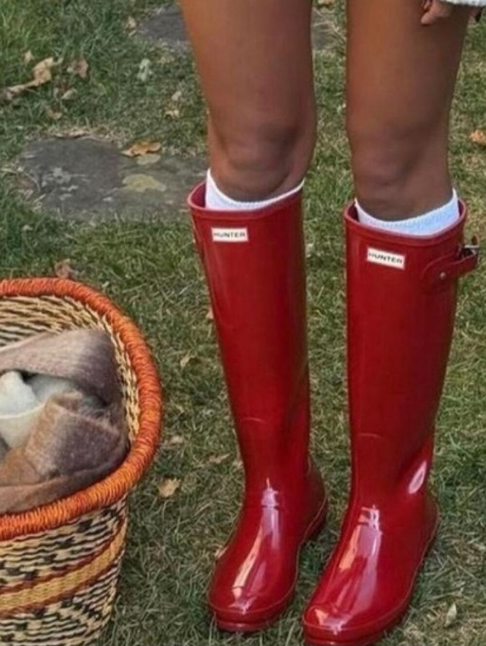 Hunter Tall Knee-High Glossy Rain Boots In Military Red - 9 - Picture 2 of 12